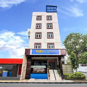 Fabhotel Grand Sheela